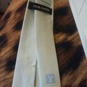 Silk LV tie